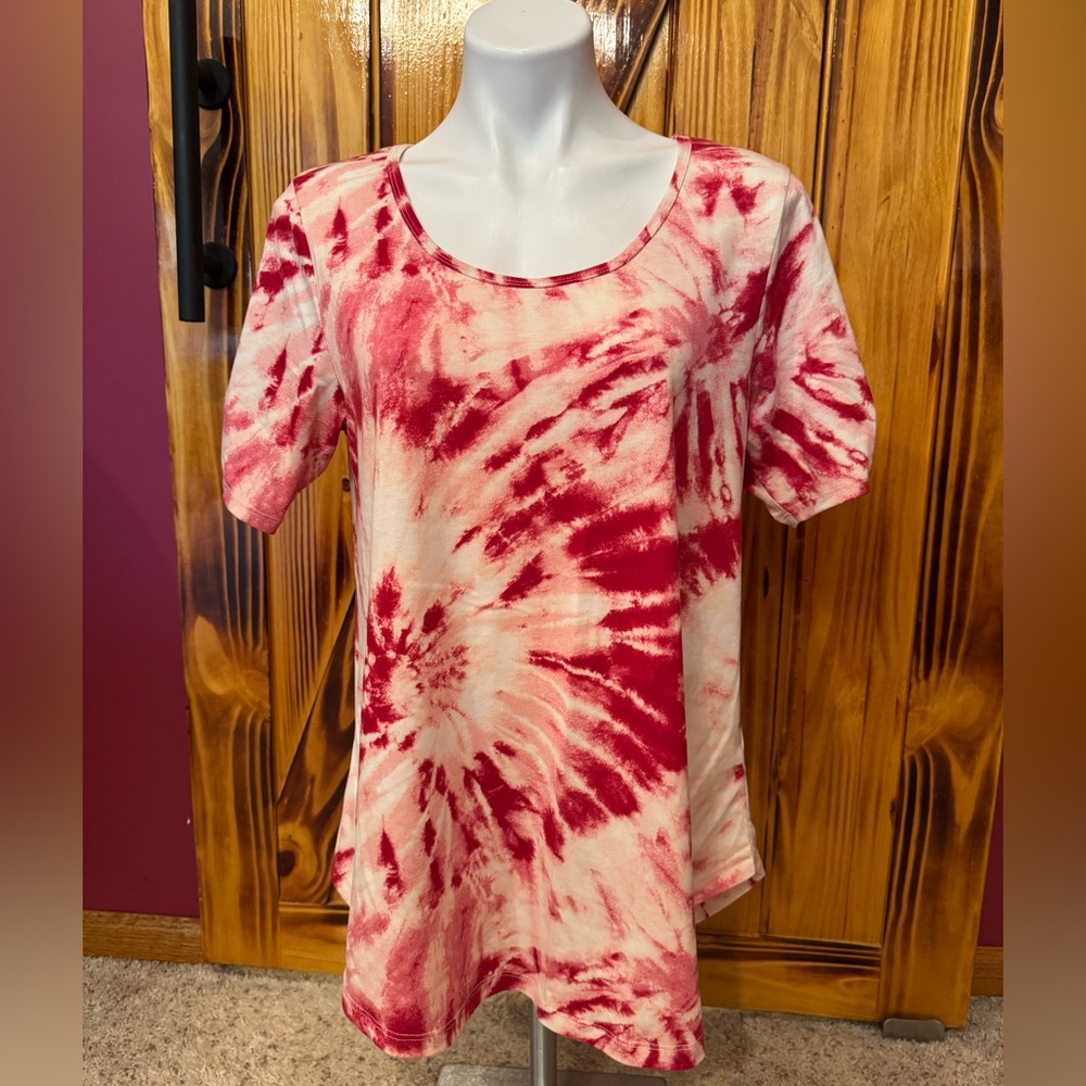 LulaRoe Olive Red Tie-Dye Women's Top